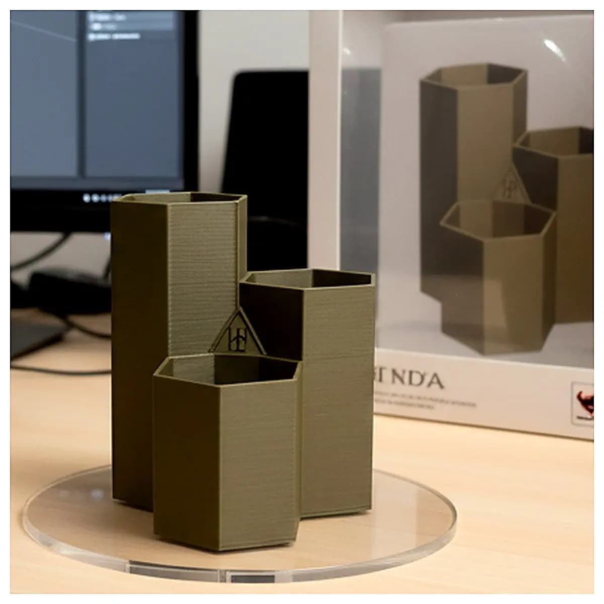 Hexagon Pencil Holder Creative Desktop Storage Box Multi sided Pen Stand Office Learning Supplies Mobile Phone Stand Decoration Ornament Pencil Holder