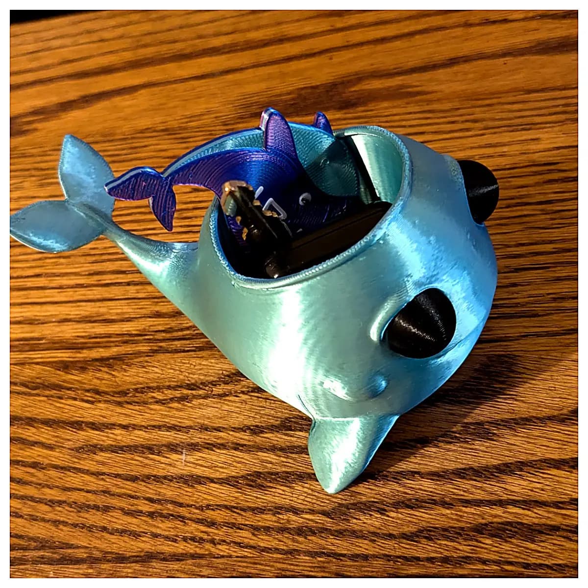 Whale Pencil Cup Holder Desk Organizer Pen Storage Box Decorative Accessory Office School Gift Container