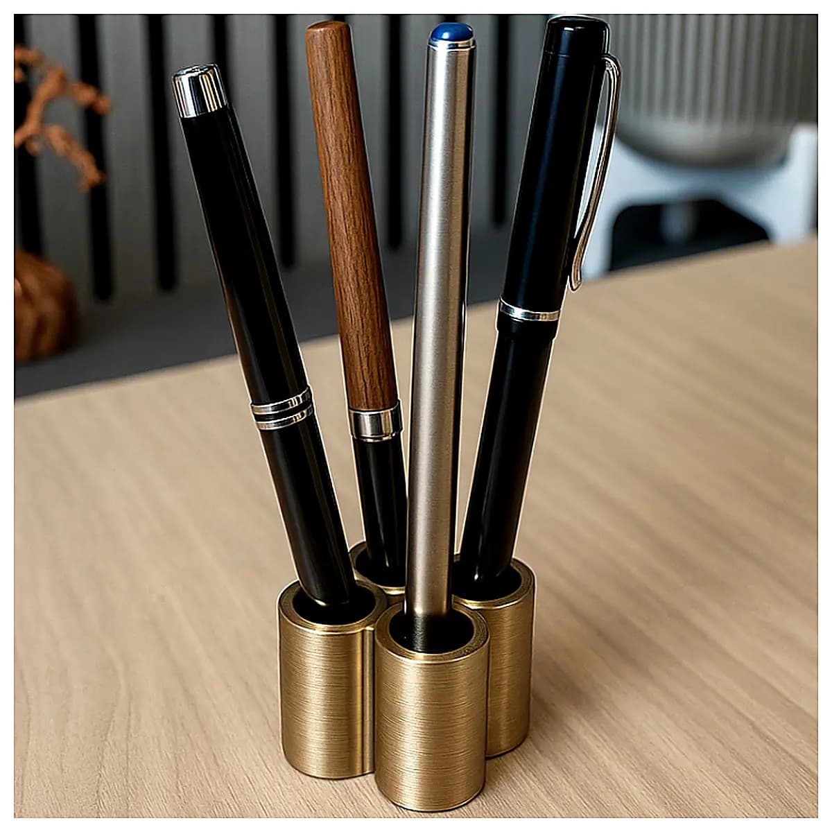 Four Leaf Pen Holder Desk Organizer Office Supplies Stationery Accessories Creative Decoration Display Stand Pen Holder Support