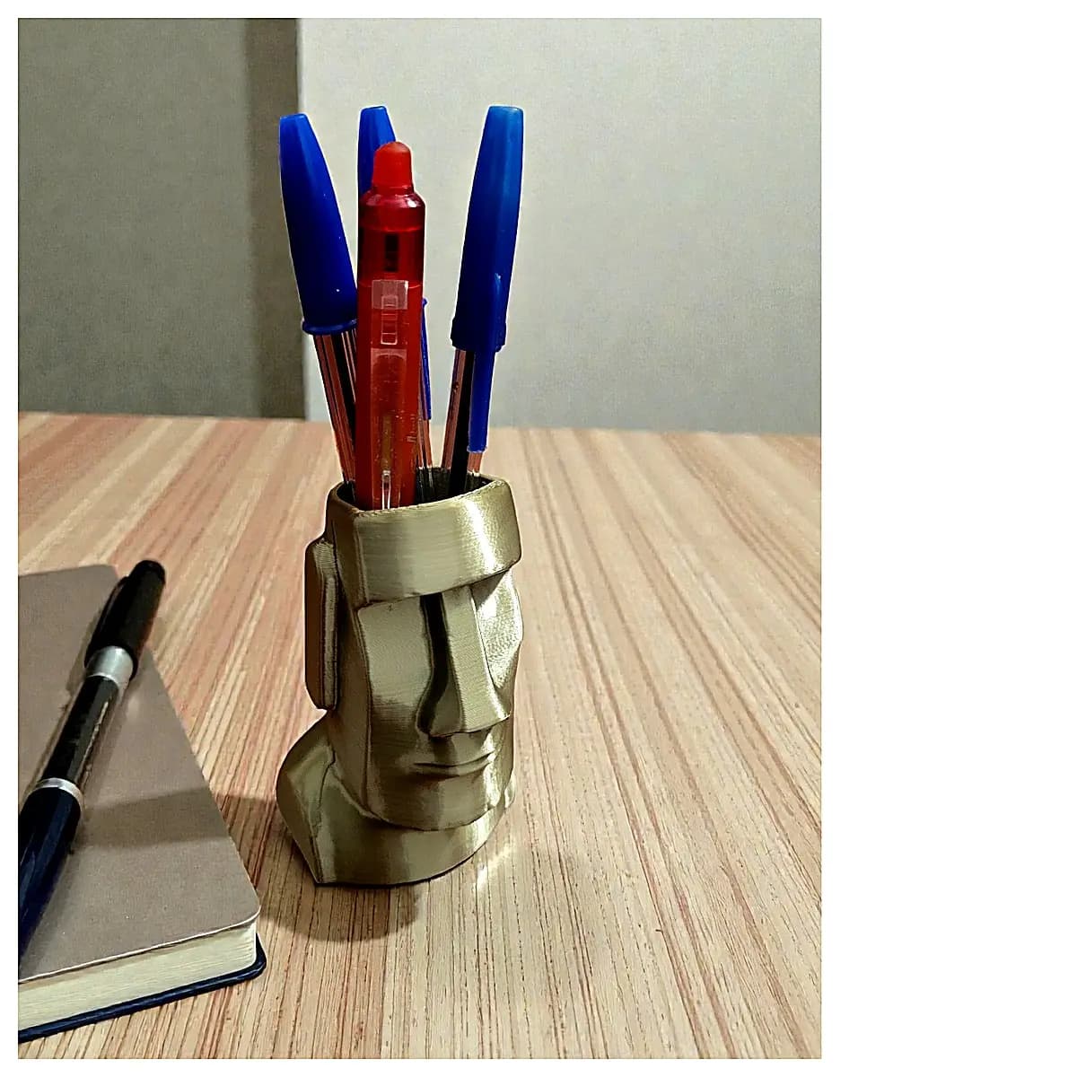 Moai Statue Pen Holder Desk Organizer Creative Book Stand Decorative Ornament Multi Function Pen Case Office Learning Supplies