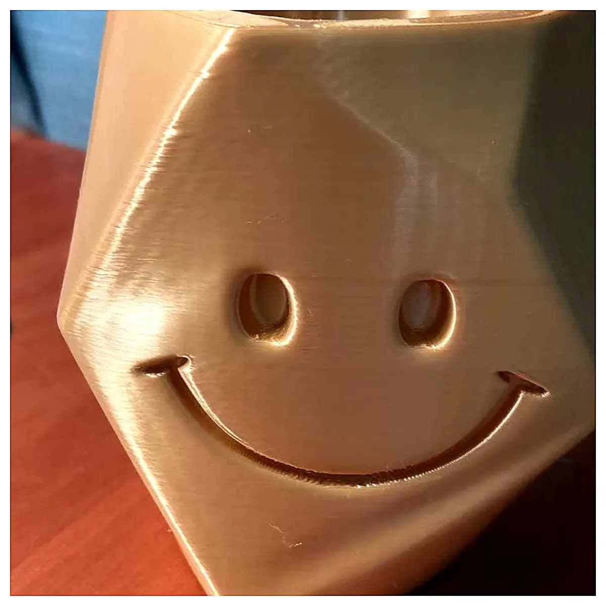 3D Smiling Face Pen Holder Creative Desktop Decoration Office Study Gift Funny Pen Cup Storage Holder Desk Accessories Novelty Gift