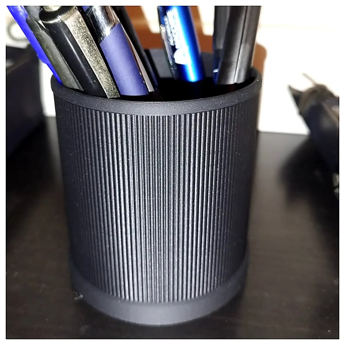 Design Pen Holder Creative Desk Organizer Phone Stand Mobile Accessory Student Stationery Storage Box Multi Function Pen Case