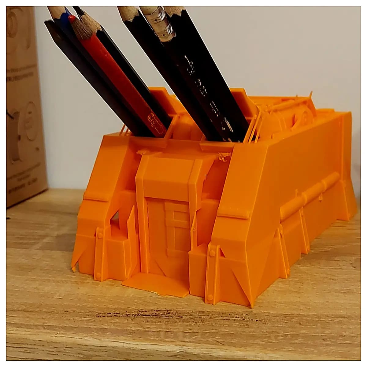 Helldivers 2 Fabrication Station Pencil Holder Game Accessories Parts Assembly Tool Collection Tactical Gear Player Toy Supply