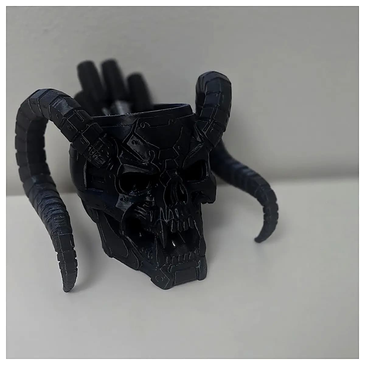 Halloween Skeleton Pencil Holder Gothic Decor Ghost House Theme Figurine Festival Gift Student Desk Ornament