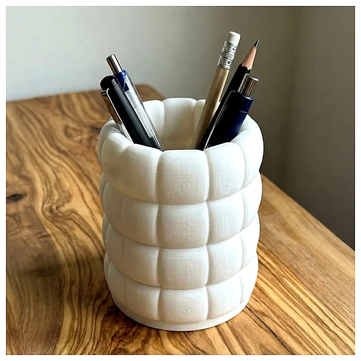 Fluffy Pen Holder Organizer Pen Case Pen Tube Writing Accessory Desk Organizer Creative Pen Storage Office Supplies Study Drawing