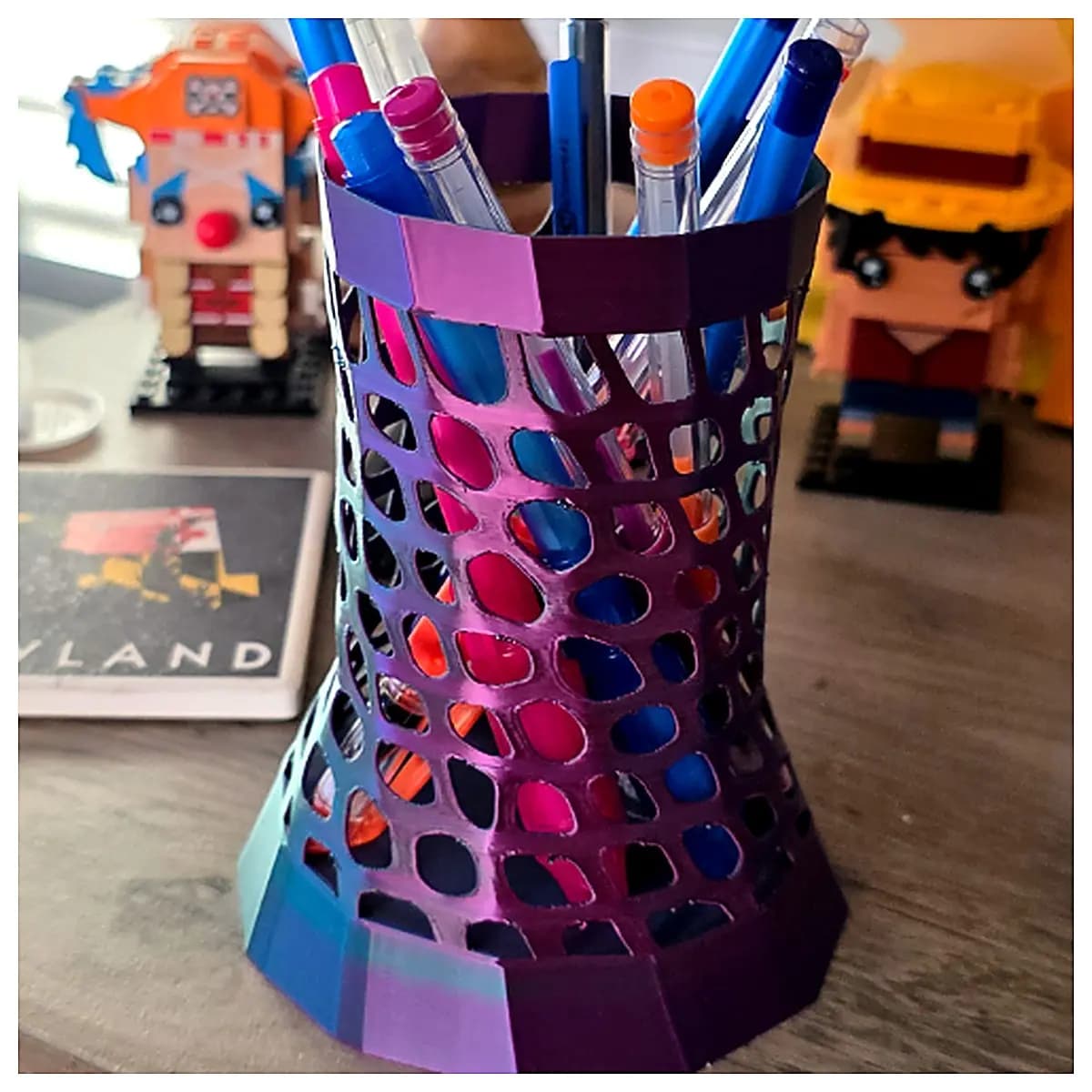 Voronoi Pattern Notebook Holder Geometric Desk Organizer Creative Book Stand Phone Support Office Study Space Decoration