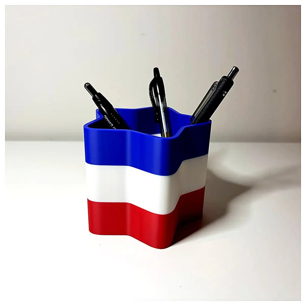 Star Shaped Pen Holder Multi Function Pen Case Organizer Desk Accessory Stationery Supplies Creative Pen Rack Storage Tube Holder Simple Design