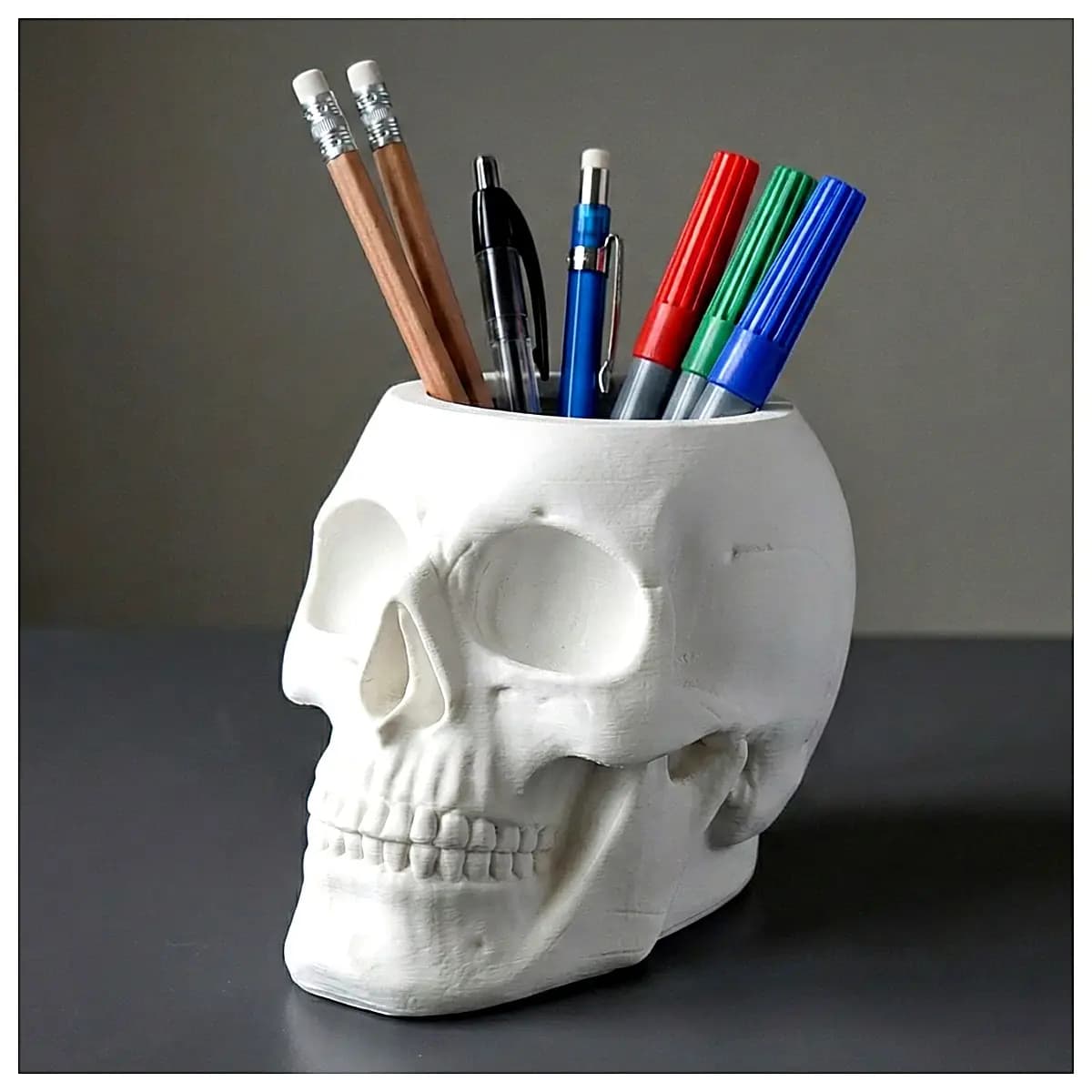 Skeleton Pencil Holder Creative Desktop Decoration Bone Pen Holder Decorative Item Office Ornament Study Supplies Art Skull Model Gift