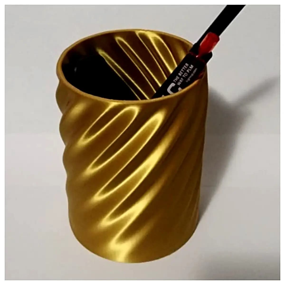 Swirl Pen Holder Organizer Desk Storage Multi Function Pen Case Accessories Pen Tube Refills Protection