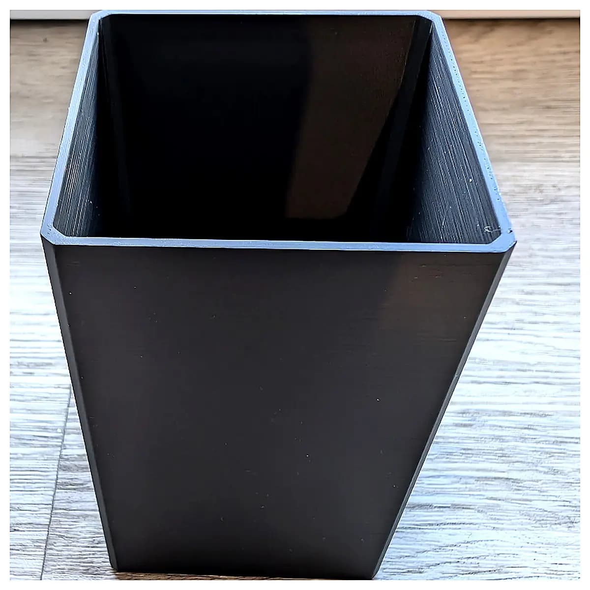 Minimalist Pen Holder Desk Organizer Creative Book Stand Pencil Case Storage Box Multi Function Standing Office Study Decoration Pen Holder