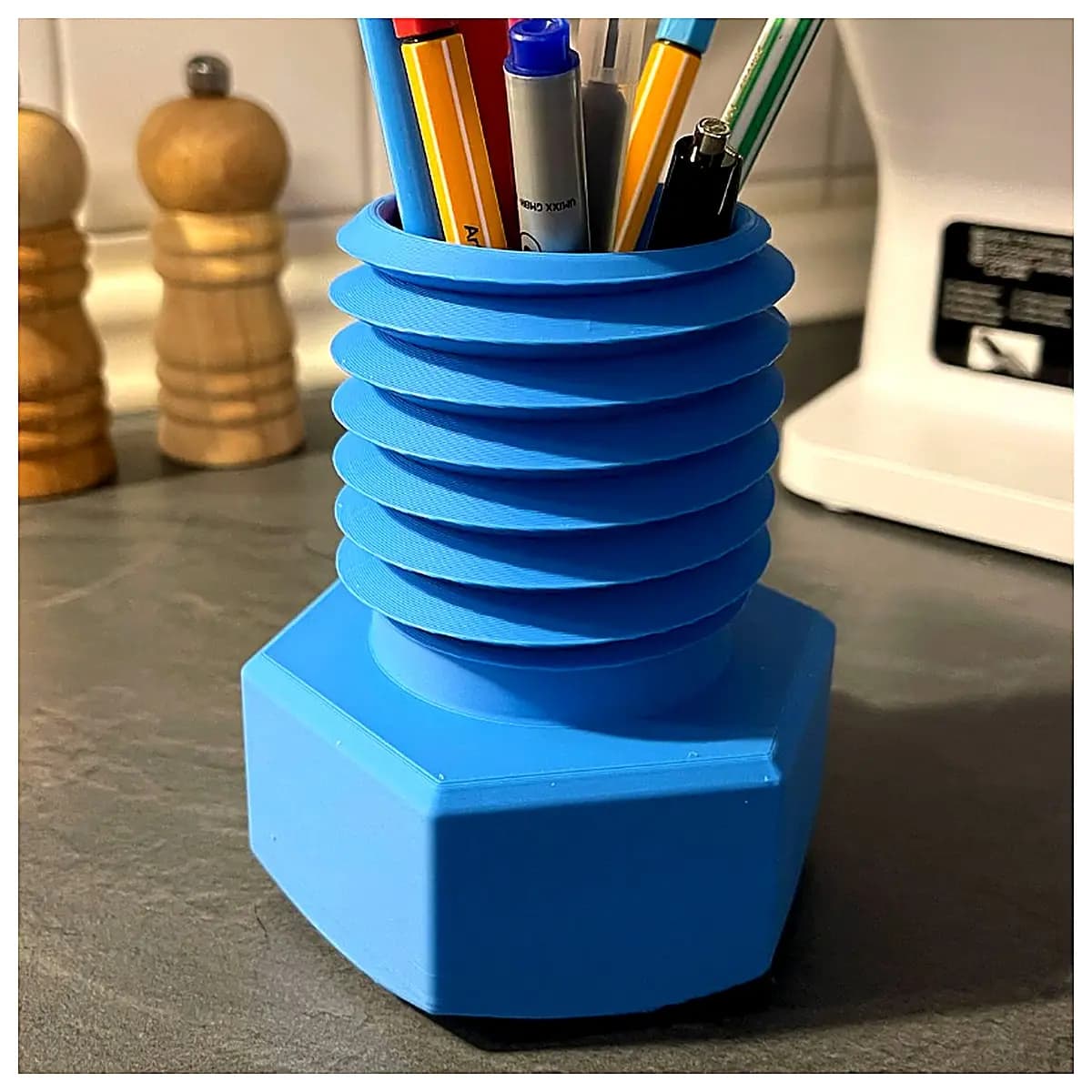Spiral Pen Holder Rotating Pencil Case Organizer Desk Storage Tube Holder Pen Box Creative Book Organizer Office School Supplies