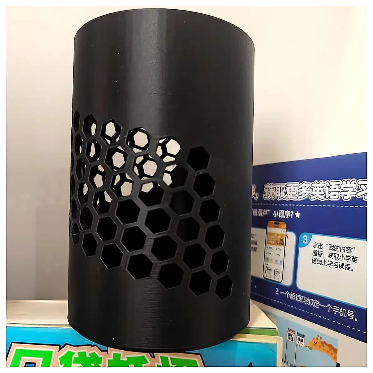 Large Capacity Hollow Grid Pen Holder Desk Organizer Office School Supplies Storage Multi Compartment Netting Case Accessory