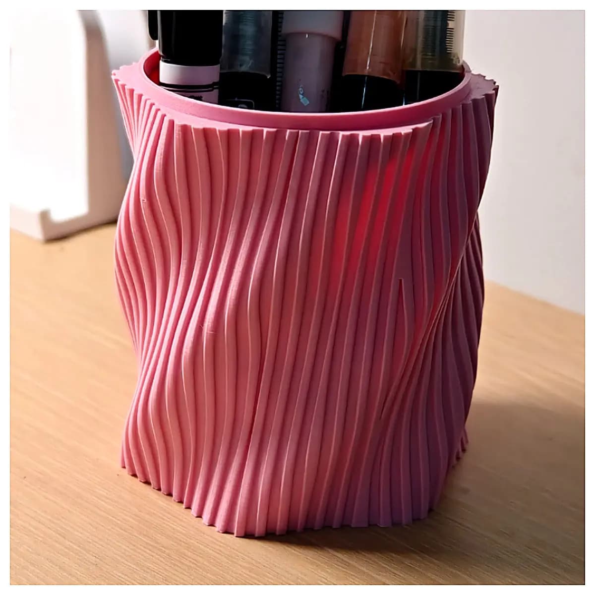 Wave Pen Holder Creative Desktop Organizer Phone Stand Office Stationery Lazy Person Gadget Decoration Storage Case Minimalist