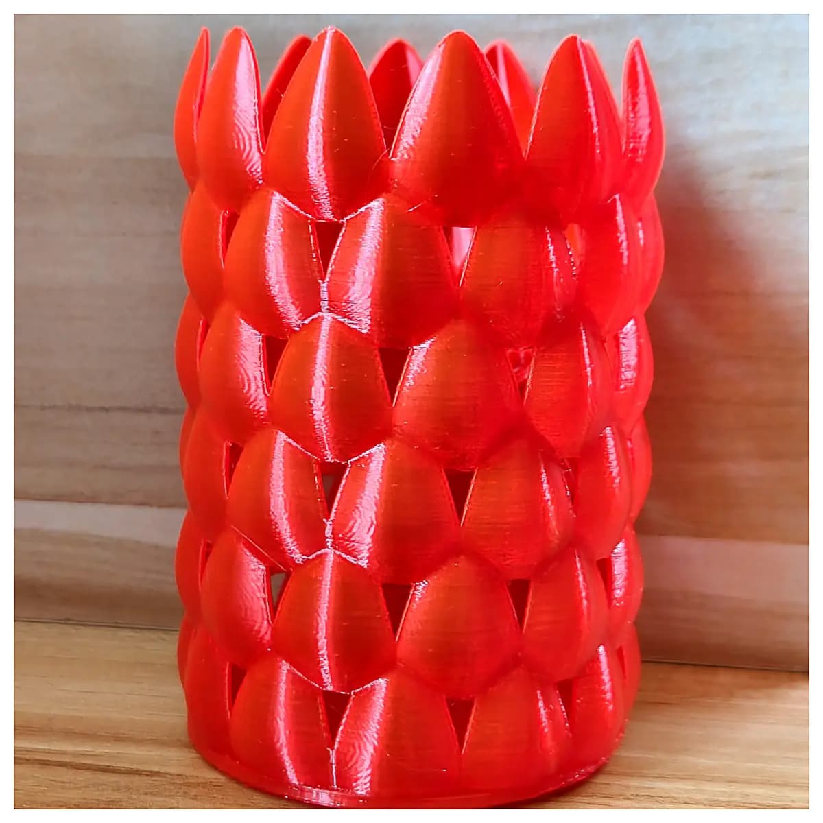Scales Pen Holder Creative Decoration Fish Scale Pen Box Wall Decor Fish Scale Craft Desktop Storage