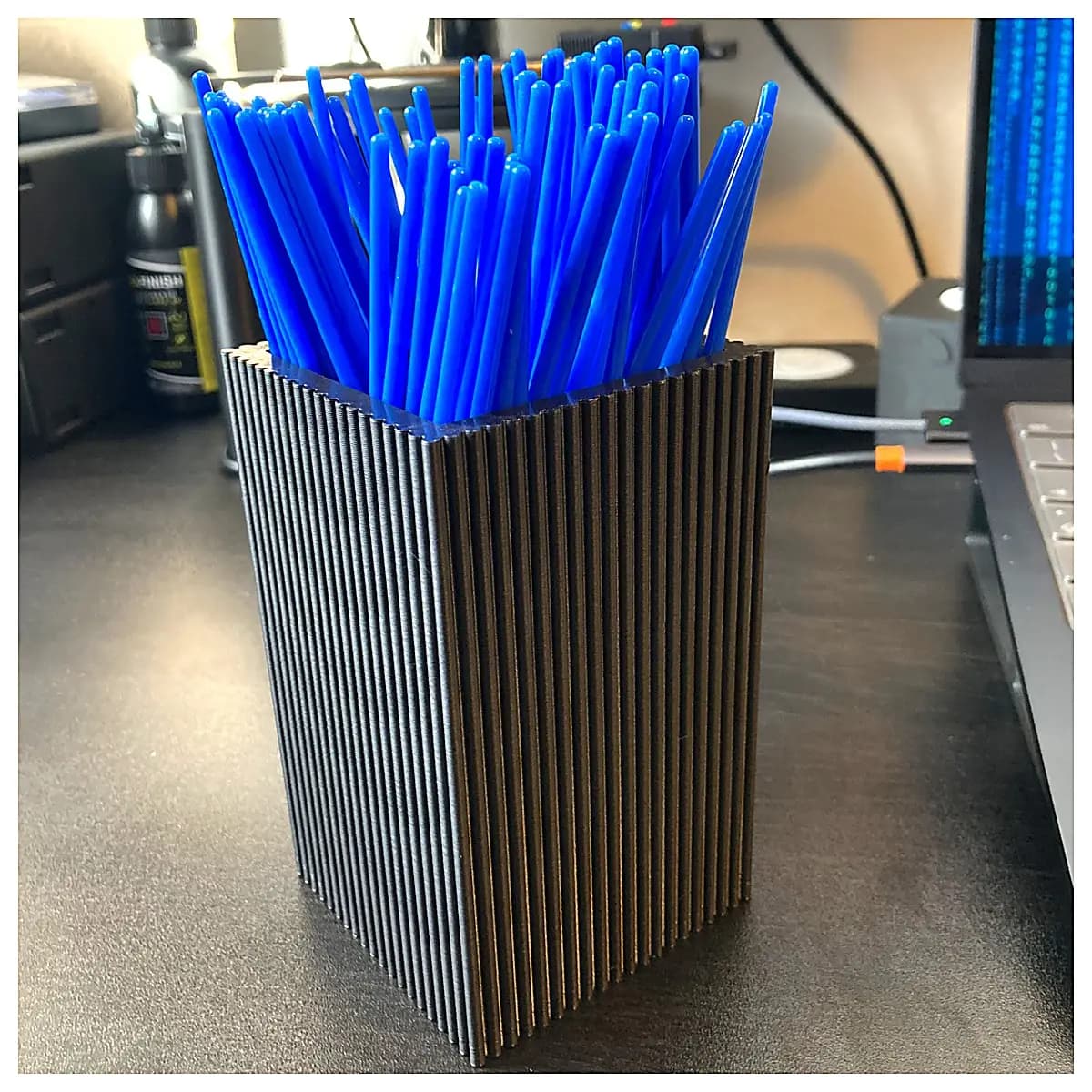 Pen Holder Desk Organizer Pen Case Ink Pen Storage Box Writing Accessories Stationery Supplies Holder