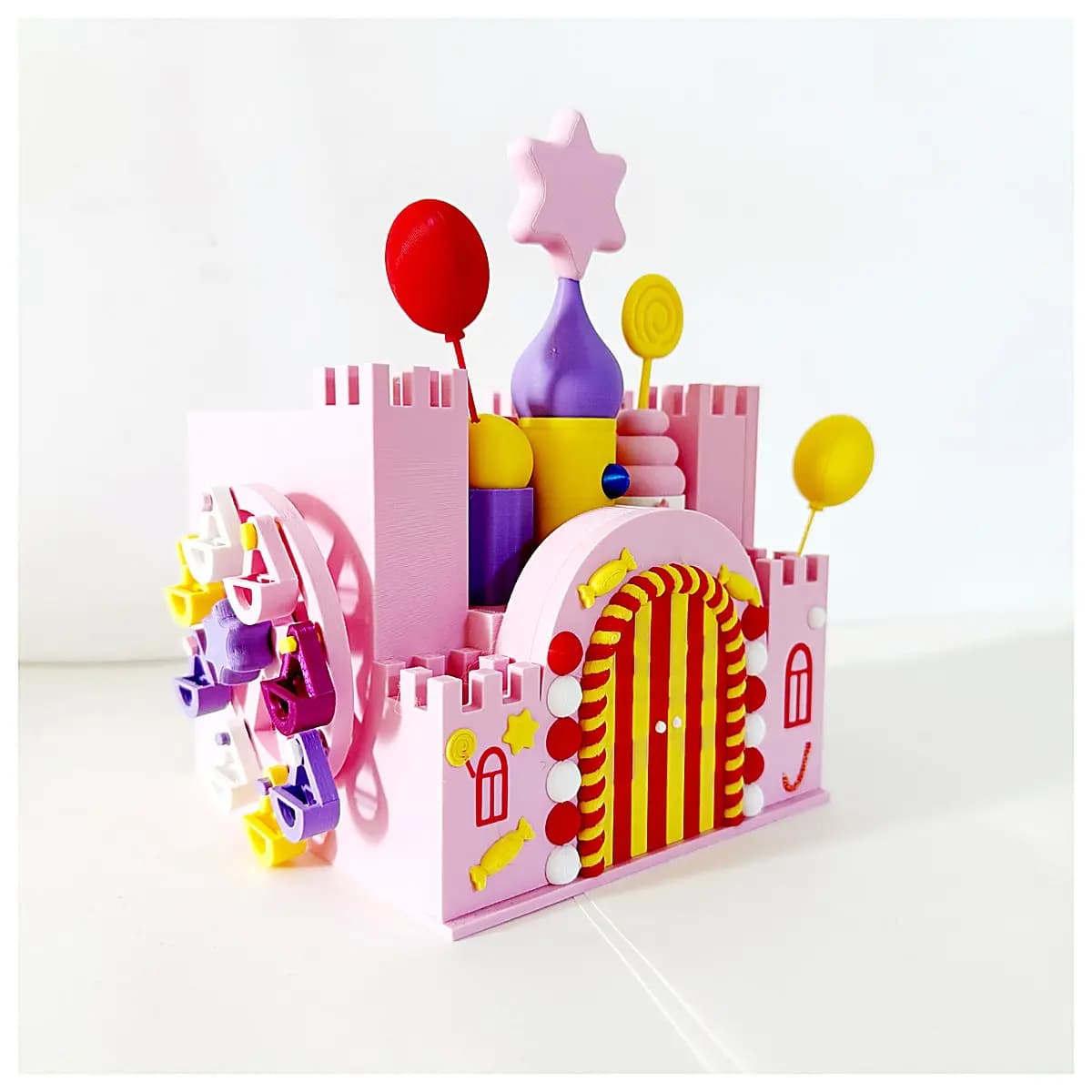 Candy House Castle Pen Holder Creative Desktop Decoration Candy Shaped Gift Box Office Decoration Candy Theme Accessory