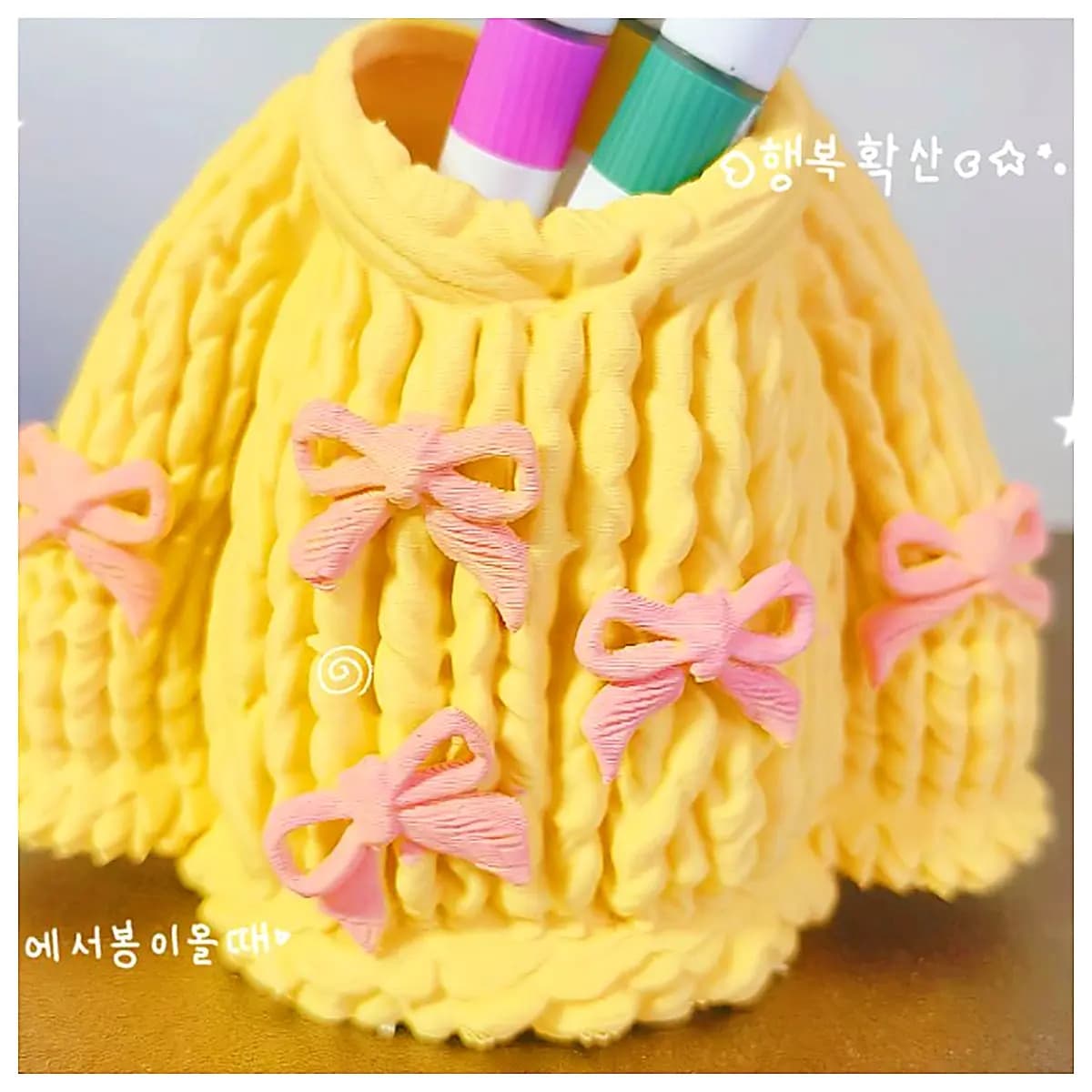 Knitted Sweater Bow Pen Holder Handmade Craft Decorative Desk Organizer Office Supplies Creative Accessory Bow Storage