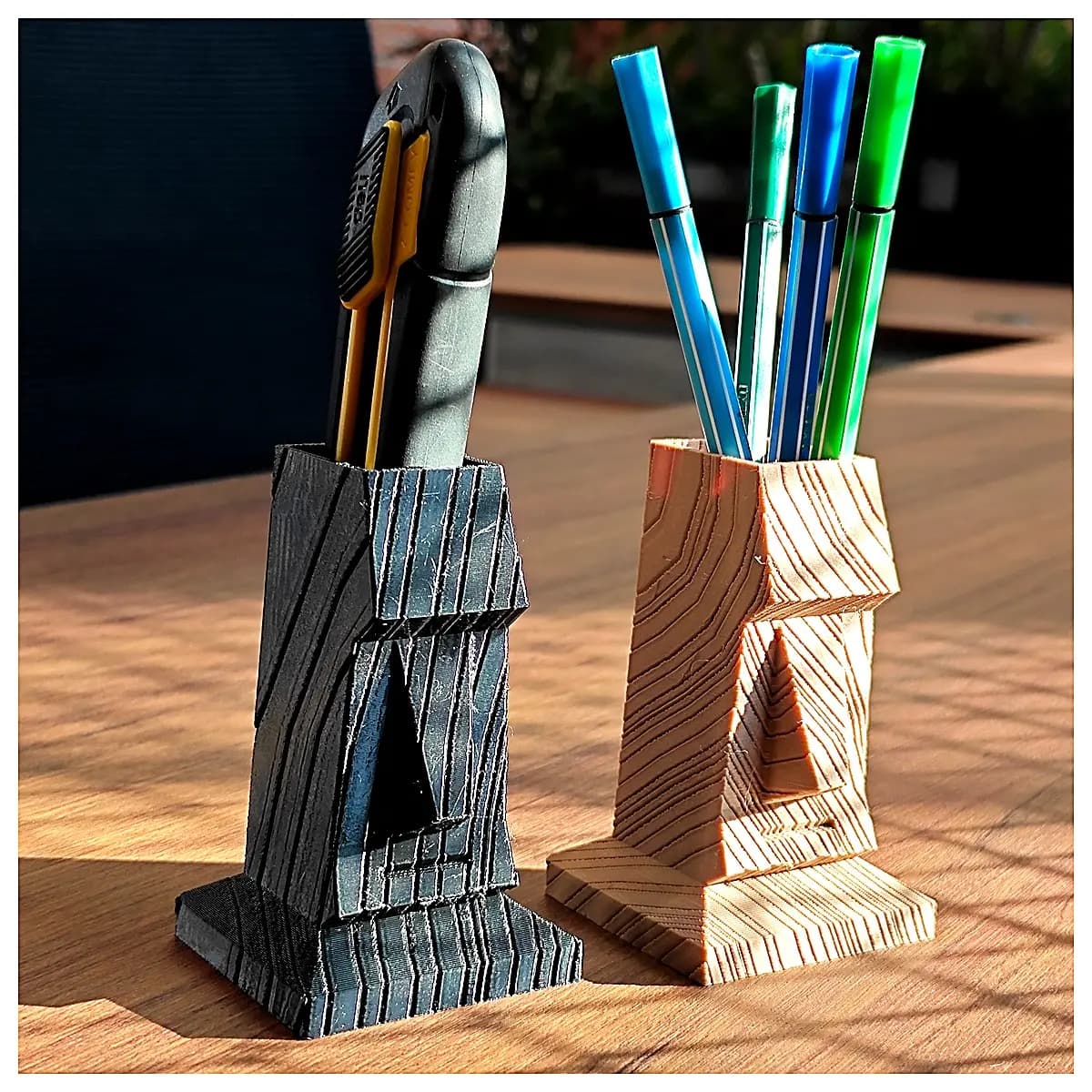 Reverie Island Statue Model Sculpture Wooden Pen Holder Decoration Figurine Desk Display Art Collection