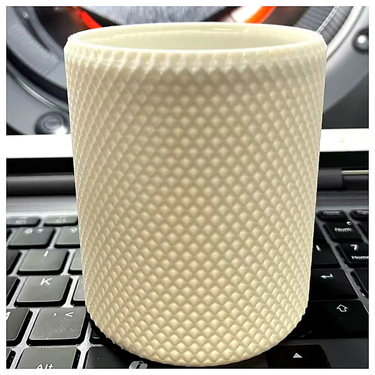 Pen Holder Desk Decoration Pen Caddy Office Supplies Creative Gift Pen Stand Desk Accessory