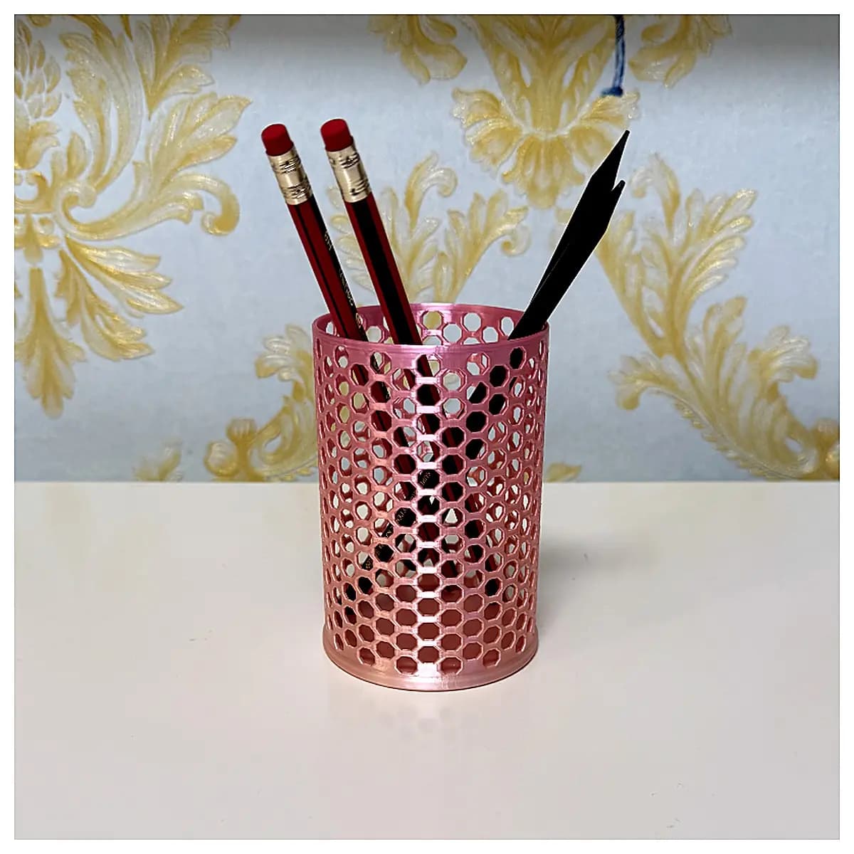 Pen Holder Creative Portable Pen Case Student Book Organizer Phone Stand Pencil Case Protection Accessories Study Supplies Simple Design