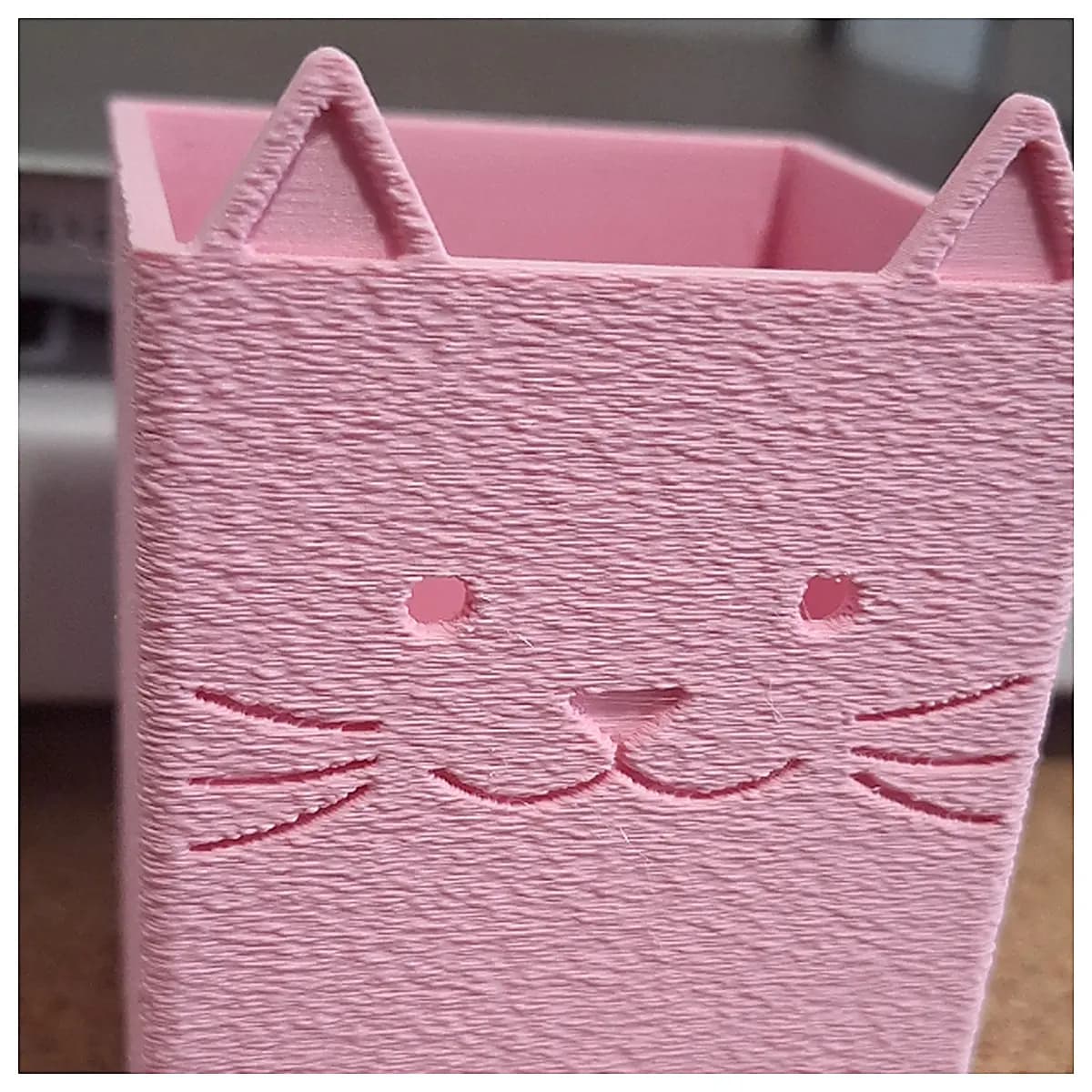 Cat Desk Organizer Cute Animal Holder Decorative Accessory Pet Supplies Desk Storage Solutions Cat Decoration