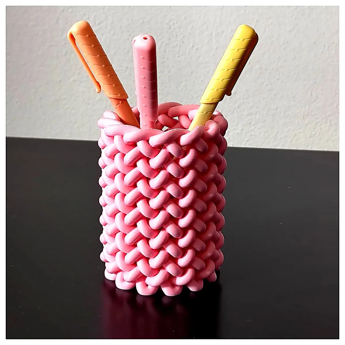 Woven Pen Holder Creative Handmade Knitted Pencil Case Organizer Desk Storage Box Gift Decoration Lazy Storage Craft Supplies