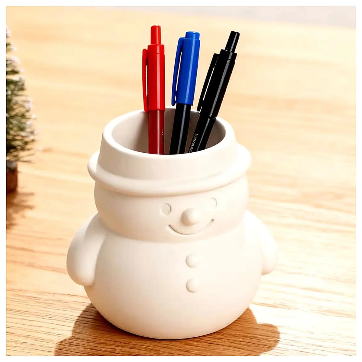 Snowman Pencil Holder Multi Functional Desktop Decoration Creative Small Figurine Christmas Gift Office Desk Accessory Display Ornament