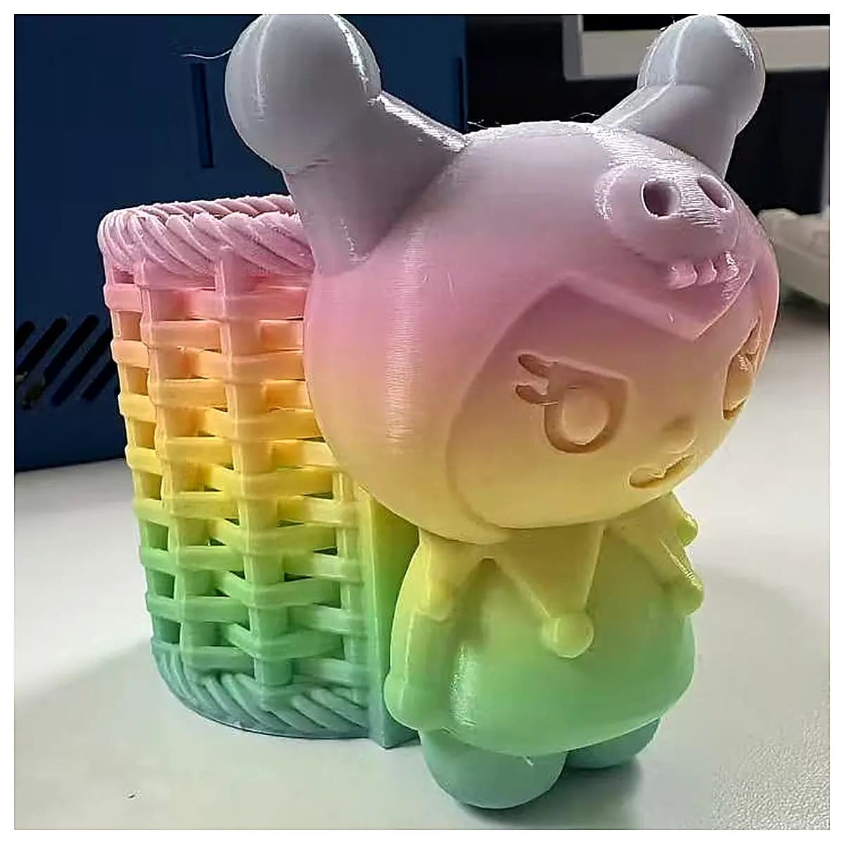 Coolmie Standing Pen Holder Kids Desktop Support Pen Organizer Stand Holder Creative Desk Accessory Pen Stand