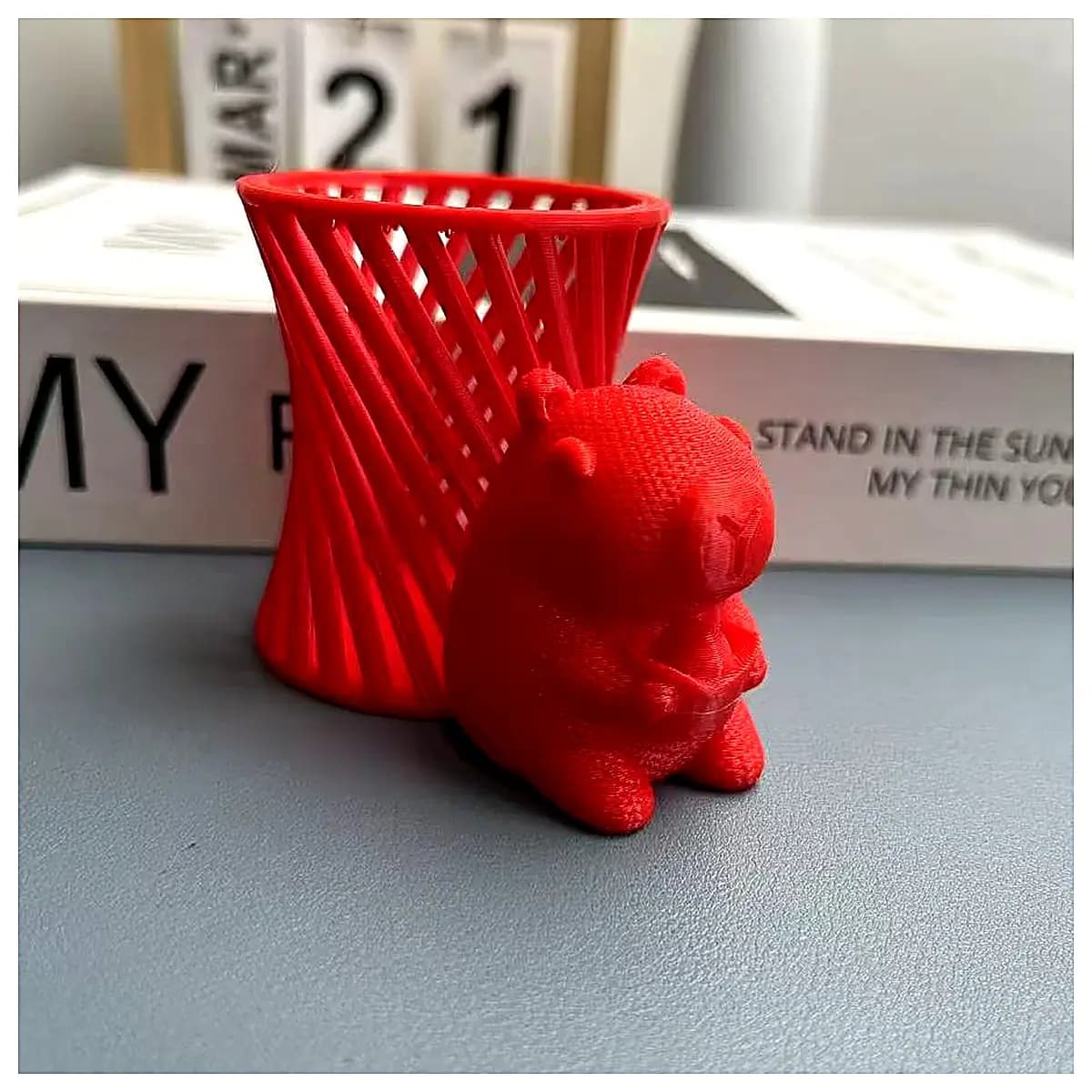 Knitted Capybara Spiral Pencil Holder Decor Wool Animal Figurine Creative Desk Ornament Cute Cartoon Pen Tube Home Decor Office Storage