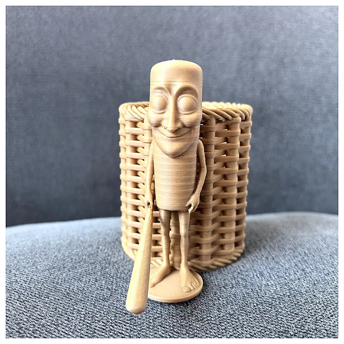 Shan Hai Jing Wooden Stick Man Pencil Holder Minimalist Wooden Figure Pen Organizer Needs Little Support Desktop Storage Office Supplies