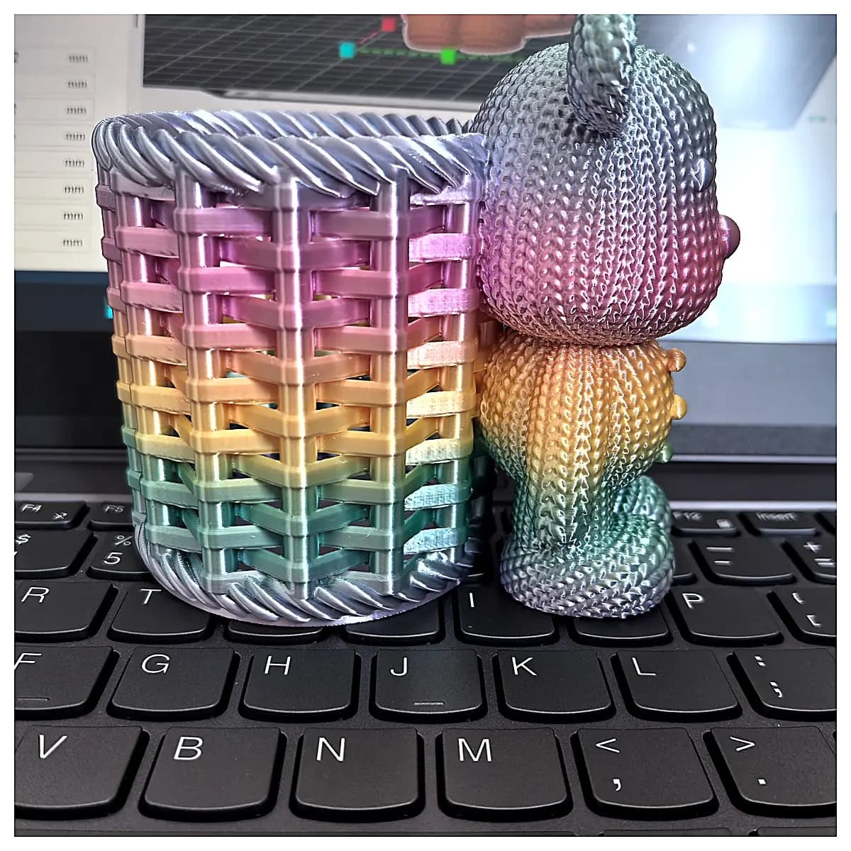 Knitted Angry Bear Pencil Holder Decoration Creative Plush Accent Office Desk Cute Filler Toy Friends