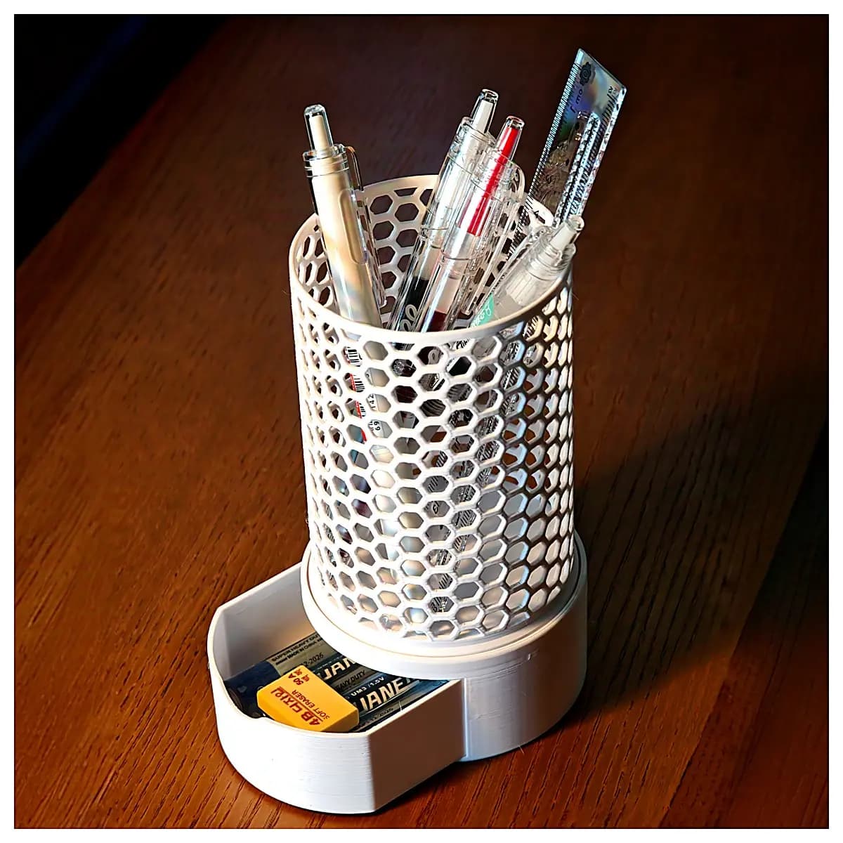 Carved Small Storage Box Mini Cabinet Toy Box Decorative Desk Organizer Creative Pencil Holder Snack Container