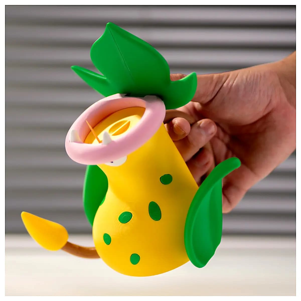 Victreebel Shaped Toothpick Holder Pencil Case Creative Storage Mini Pen Tube Snack Container Phone Stand Multi Function Decoration Toy Accessory