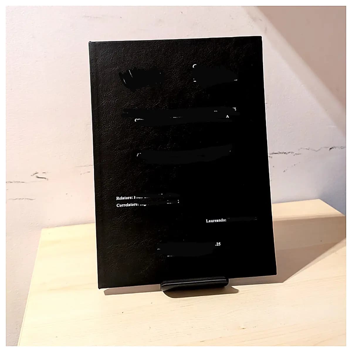 Minimalist Book Stand Display Essays Fine Books E reader Shelf Creative Book Rack Decoration Storage