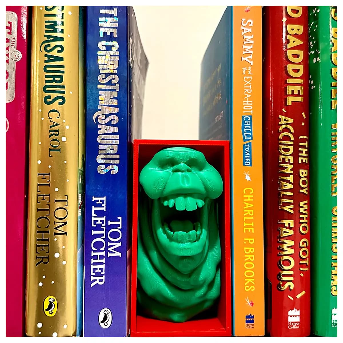 Slimer Book Stand Figurine Ghostbusters Model Toy Office Desk Decoration Creative Fun Desktop Ornament