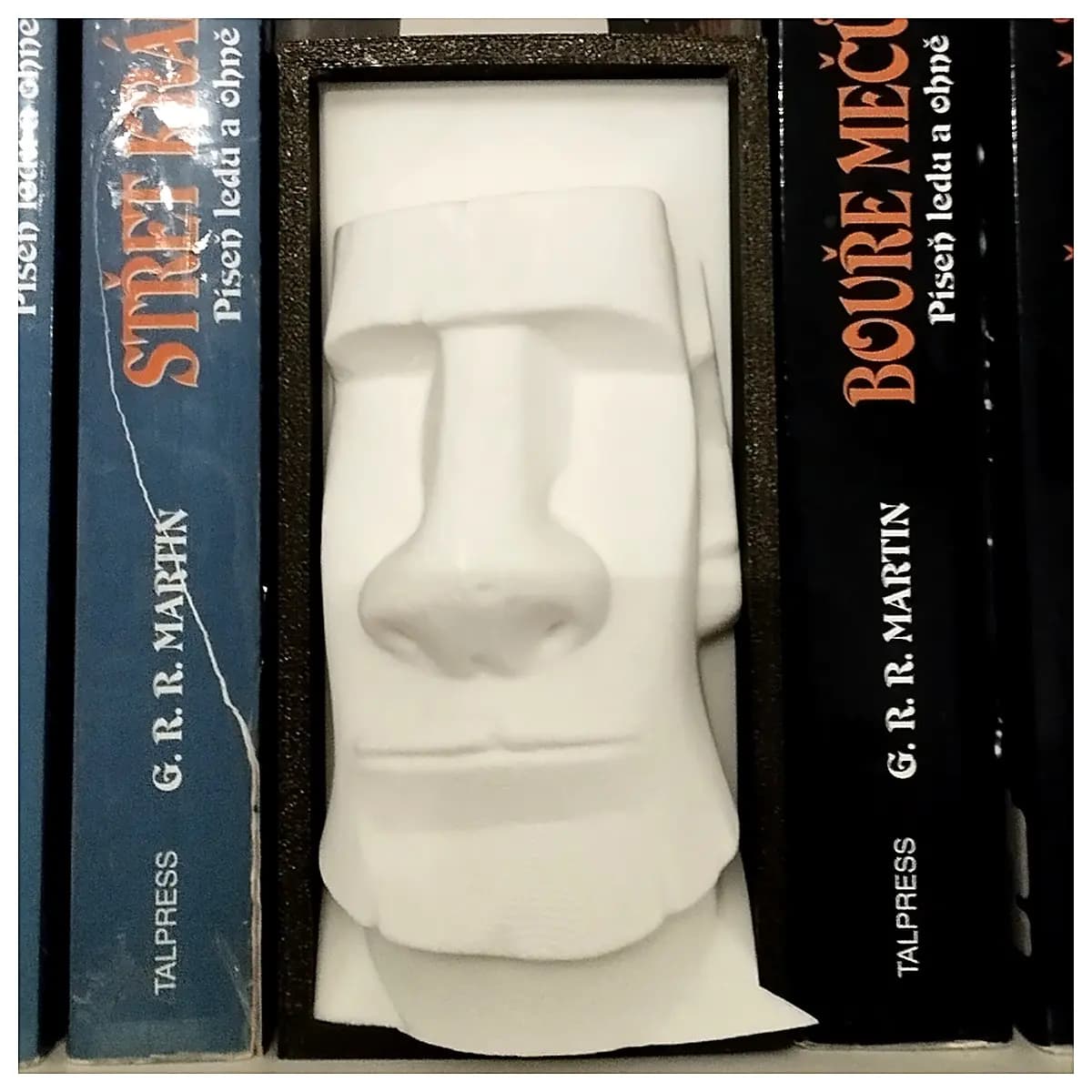Moai Statue Book Stand Figurine Desk Decoration Sculpture Display Art Piece Home Decor Accessory