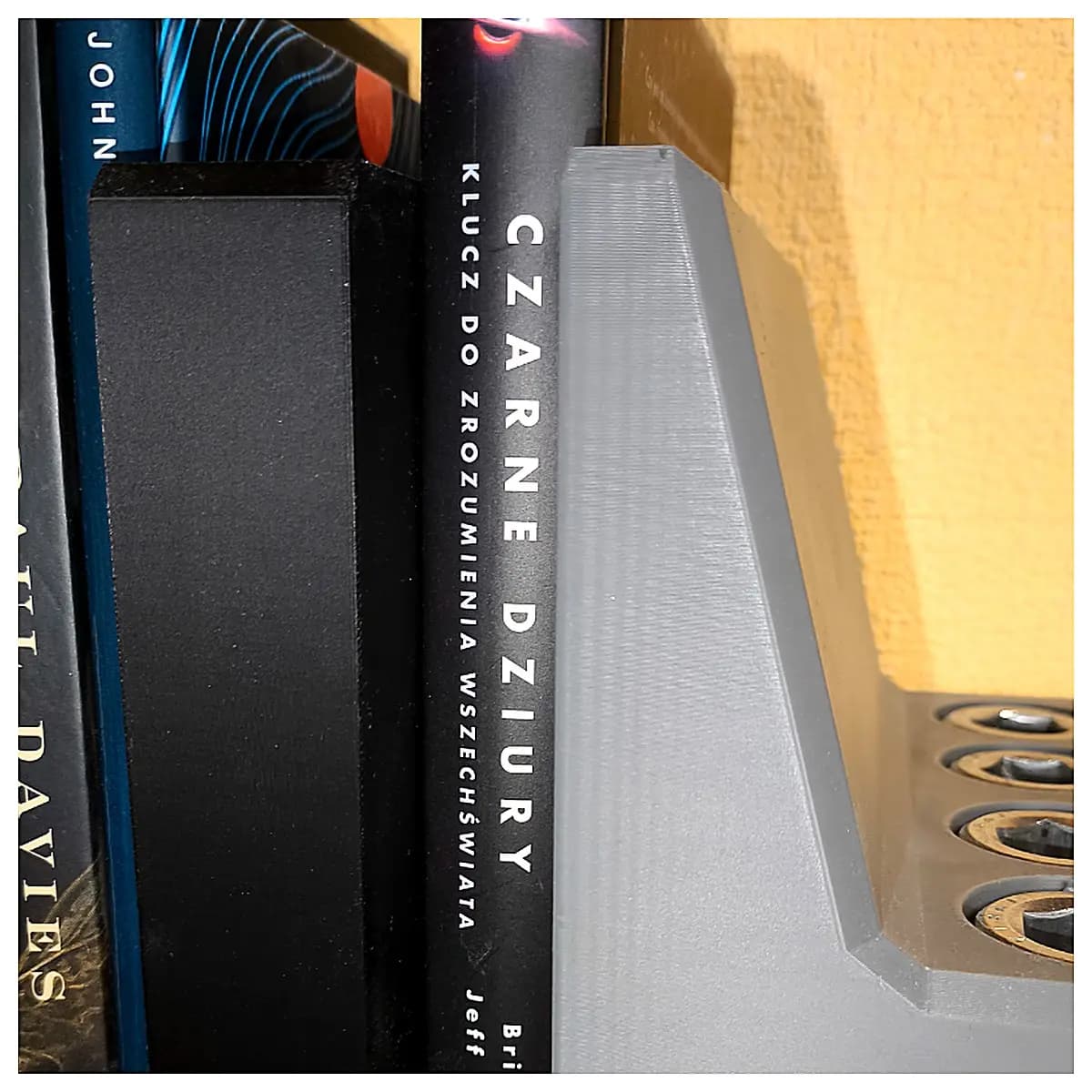 Book Stand Shelf 8 M20 Bolts Weight Support Creative Book Display Shelf Decor Wall Decoration Hanging Shelf Modern Home