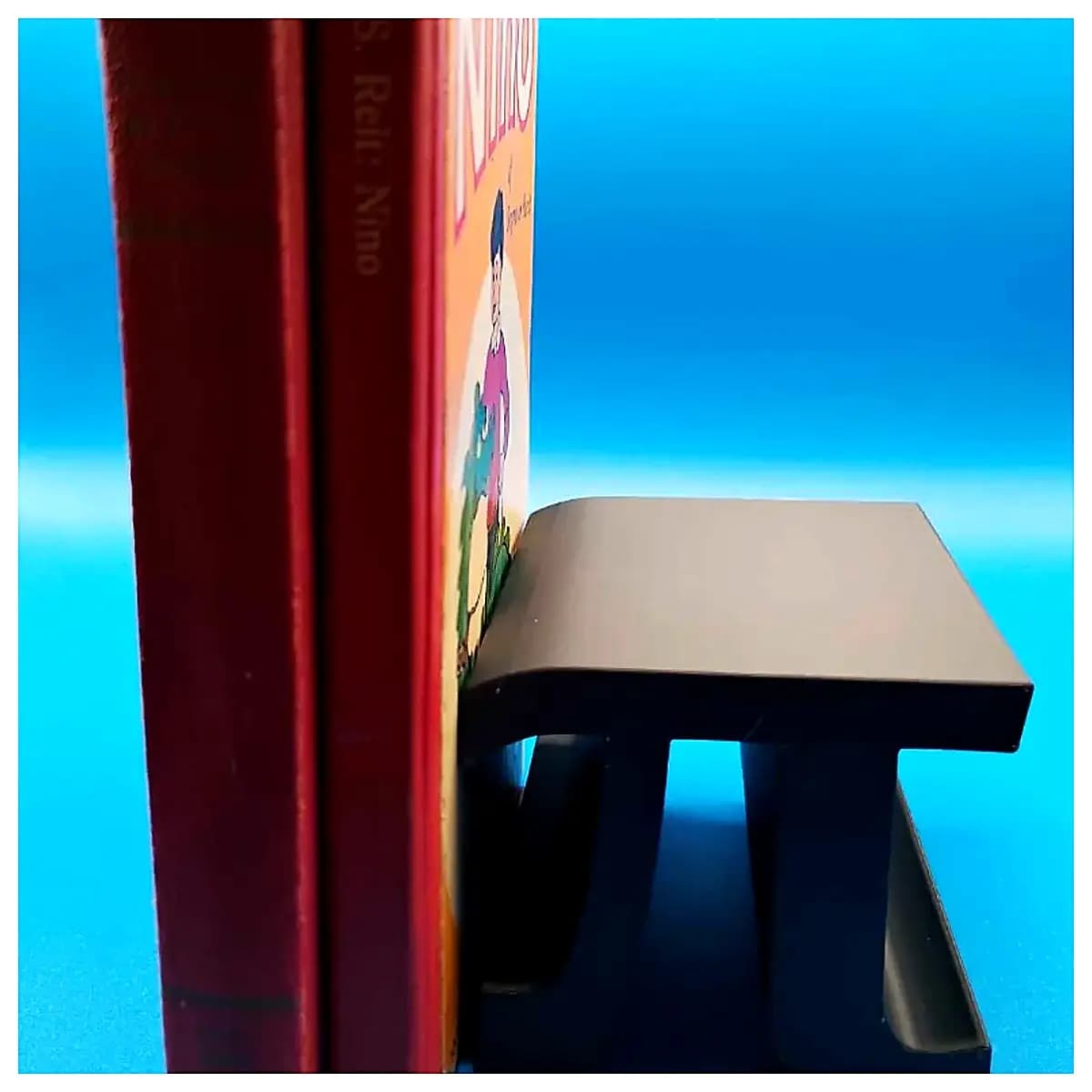 Bookshelf Display Stand Desktop Decoration Creative Book Arrangement Art Display Multi Functional Shelf Support