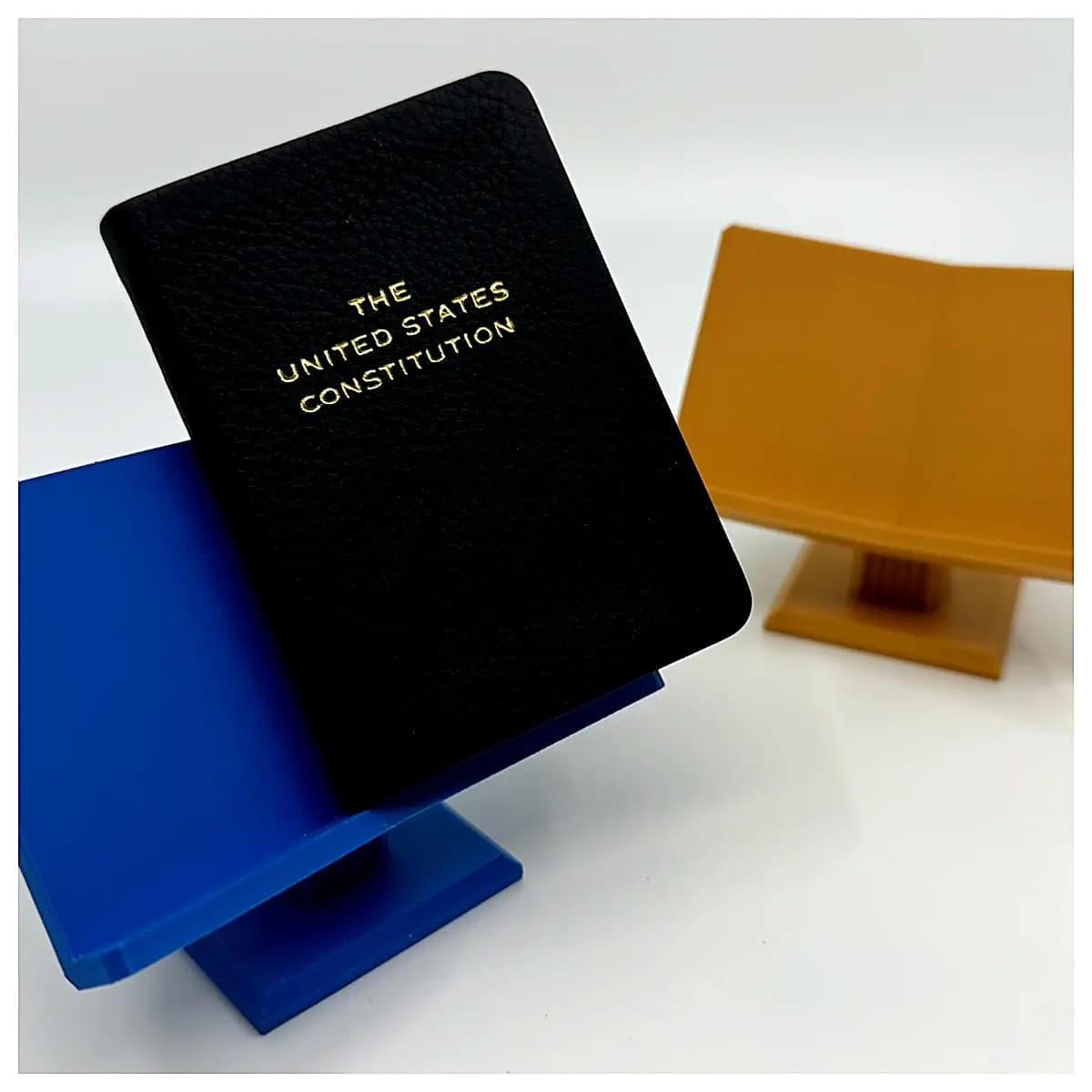 Miniature Bookstand Display Stand Small Bookshelf Decorative Display Model Book Holder Desktop Ornament Shelf Decor Reading Accessory