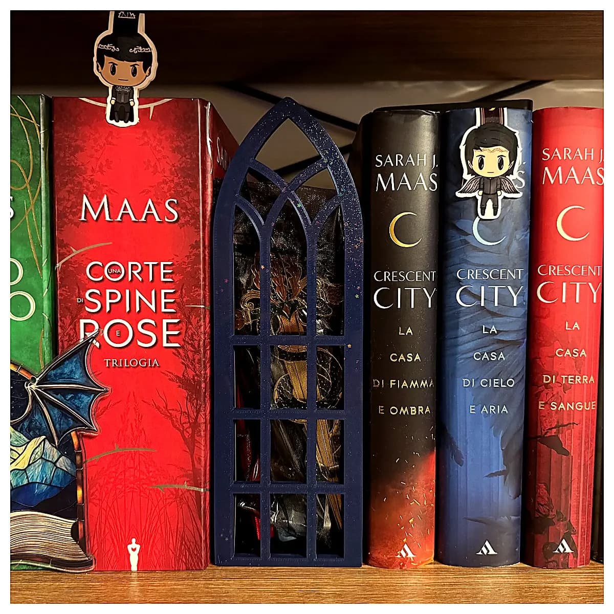 Book Stand Decoration Gothic Style Desktop Display Tabletop Model Shelf Ornament Gothic Art Home Decor Accessory