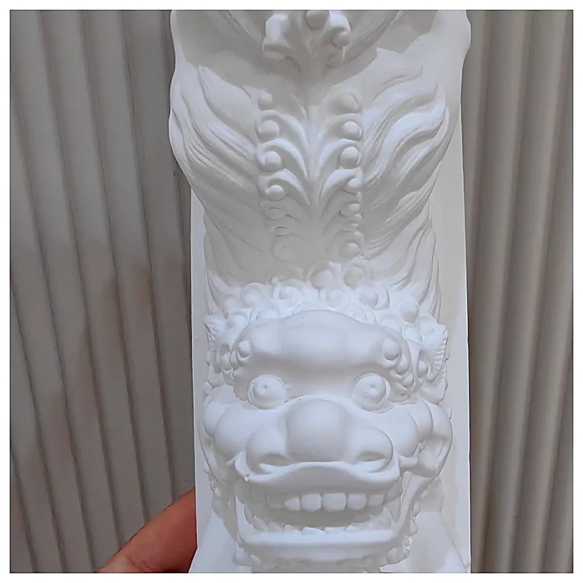 Lion Statue Shelf Decor Lion Sculpture Traditional Bookstand Lucky Symbol for Bookcase Living Room Office