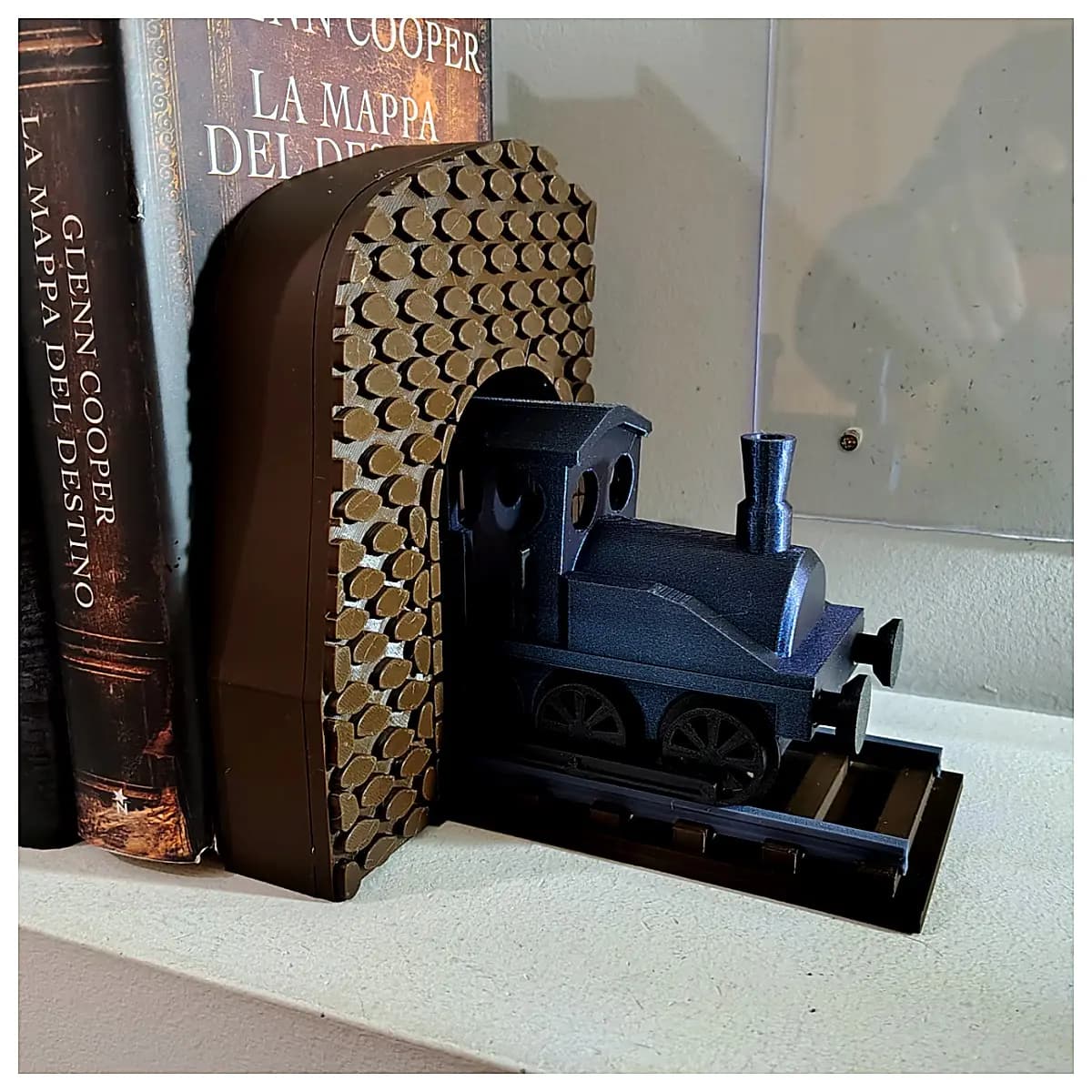 Tunnel Shape Book Stand Model Toy Scenic Decoration Desktop Display Creative Gift Learning Tools