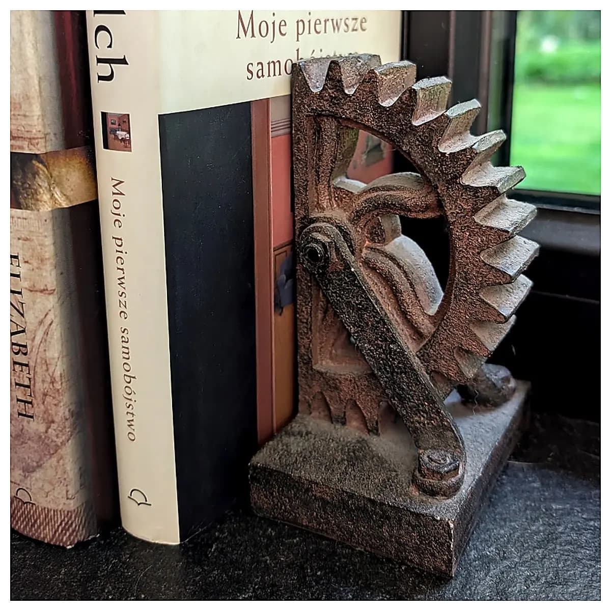 Retro Gear Book Stand Industrial Style Desk Decor Clockwork Shelf Book Holder Gear Display Reading Accessory