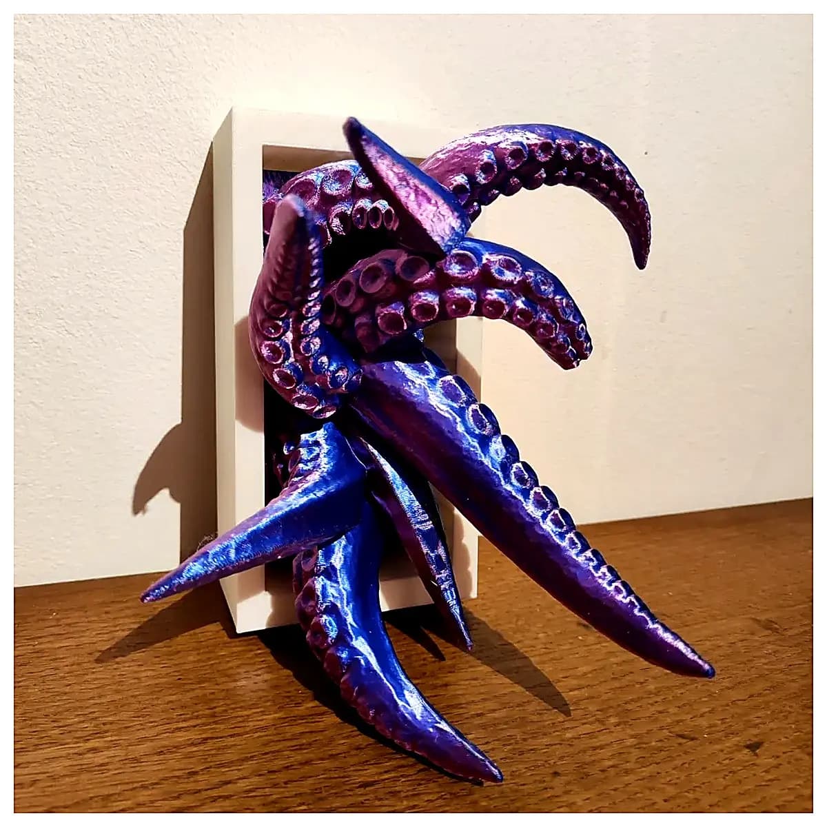 Kraken Book Display Stand Desktop Figurine Decoration Creative Placement Shelf Accent Office Decor Display Support