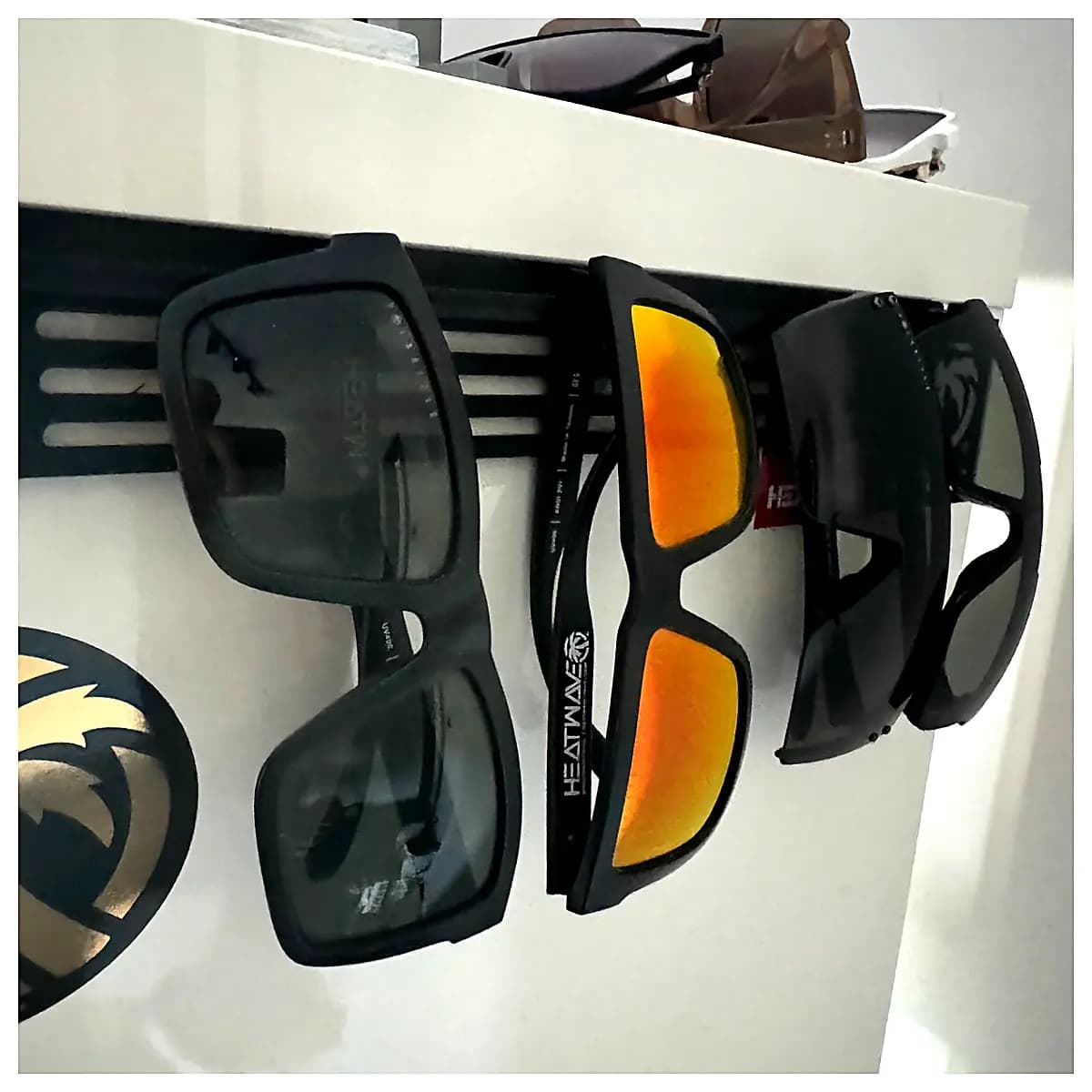 Sunglasses Holder Wall Mount Sunglasses Stand Bracket Frame Accessory Hanging Display Protection