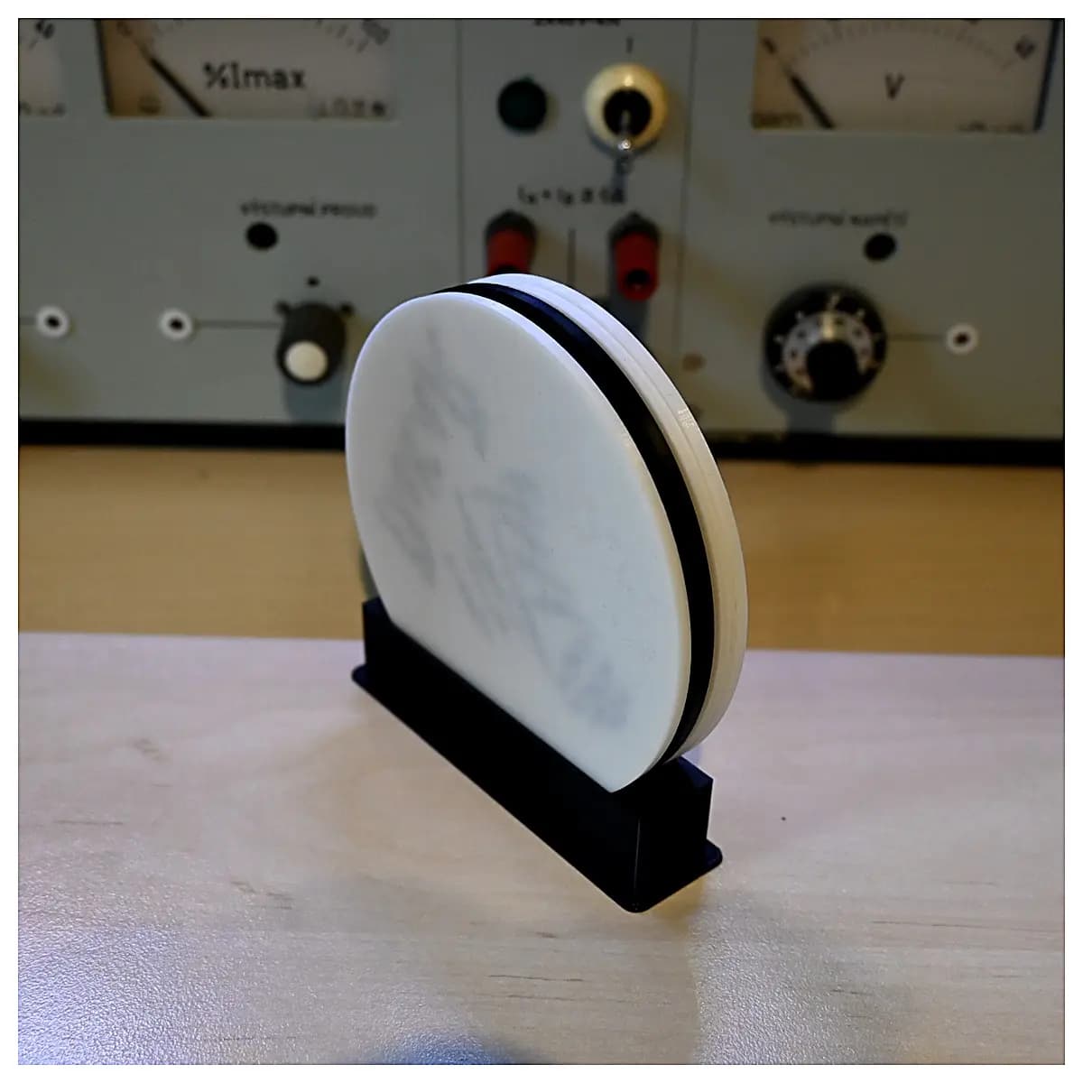 Cup Coaster Holder Desktop Stand Support Base Coffee Mat Rack Kitchen Restaurant Office Coaster Stand Accessory