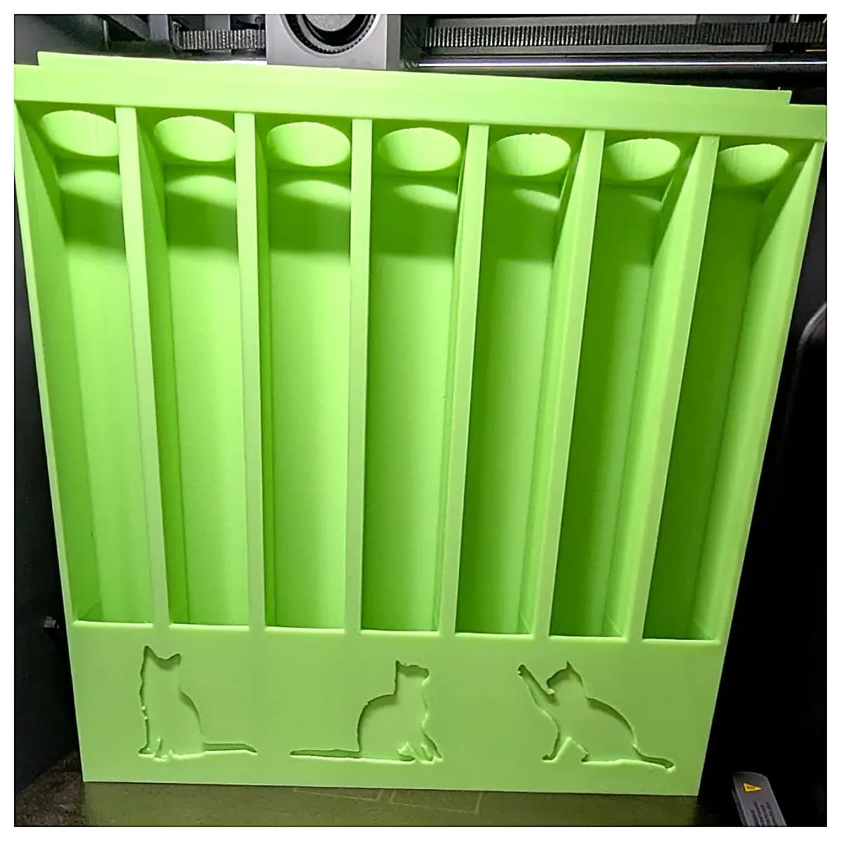 Cat Wand Toy Organizer 7 Slots Rotating Storage Stand Automatic Cat Toy Feeder Lazy Cat Toy Rack