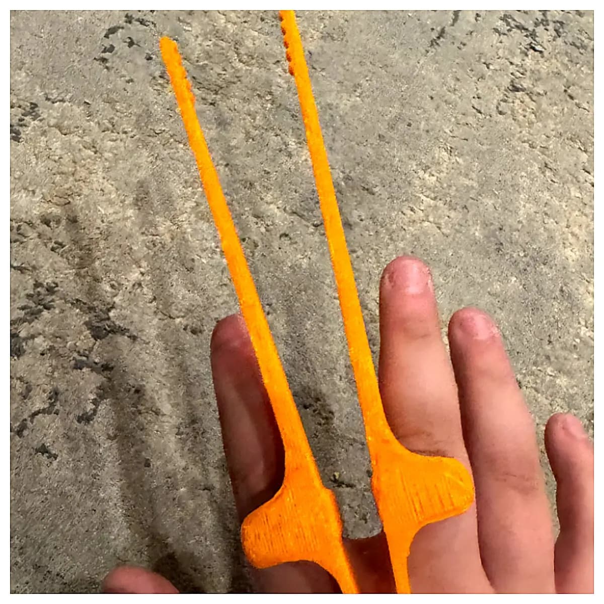 Gaming Fingers Clips Chopsticks Phone Holder Grip Mobile Accessory Game Controller Support Phone Foot Phone Stand Enhance Gaming Experience