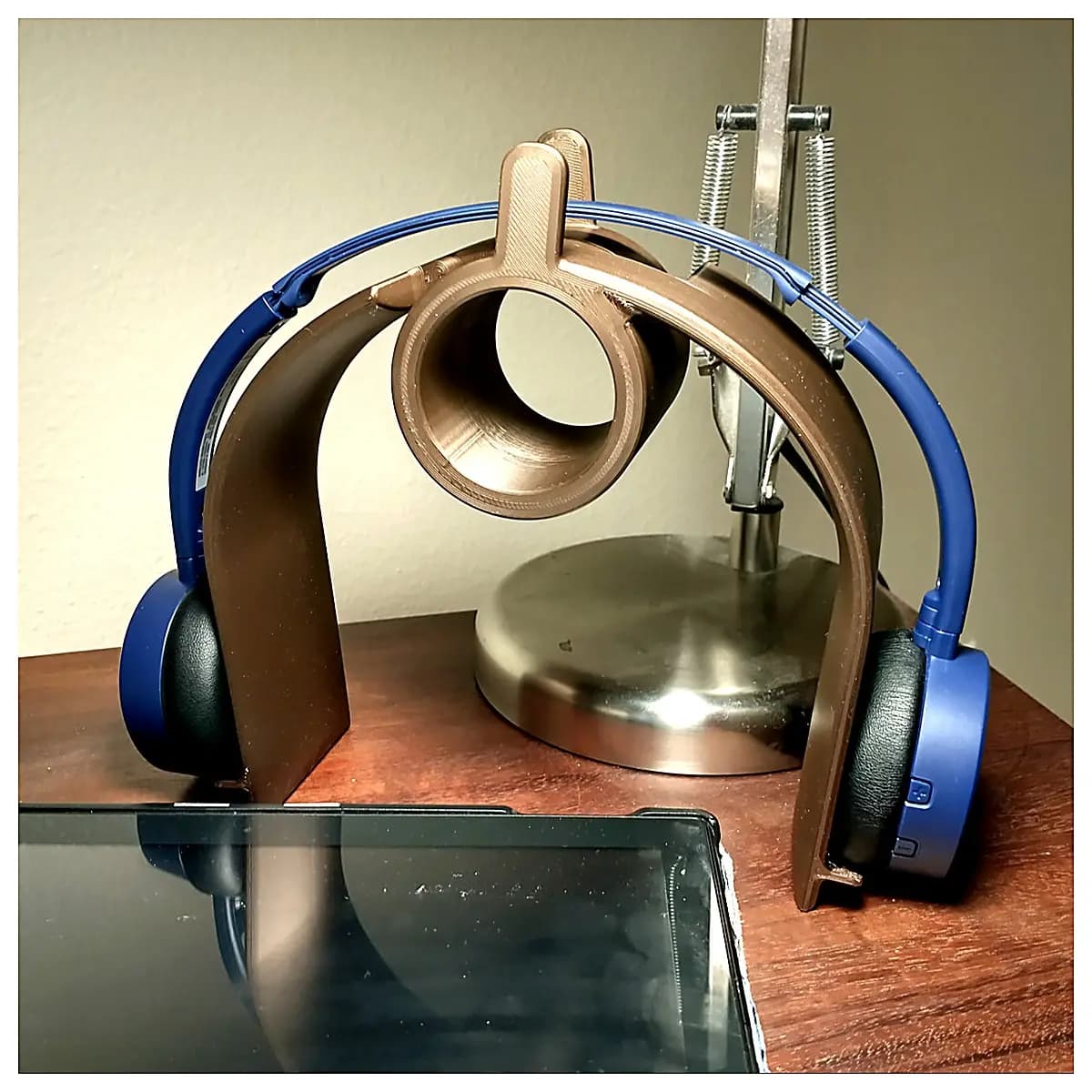 Adjustable Headphone Holder Stand Earbud Clip Case Support Accessory Compatible with All Headphones Studio Headphones Stand