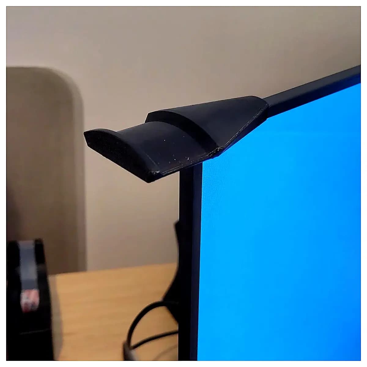 Monitor Headphone Holder Clip Audio Accessory Earbuds Holder Desk Mount Compatible with Android iOS Sound Monitoring Organizer